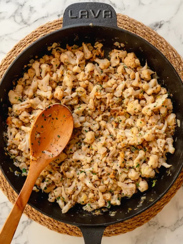 cropped cauliflower stuffing 2.webp